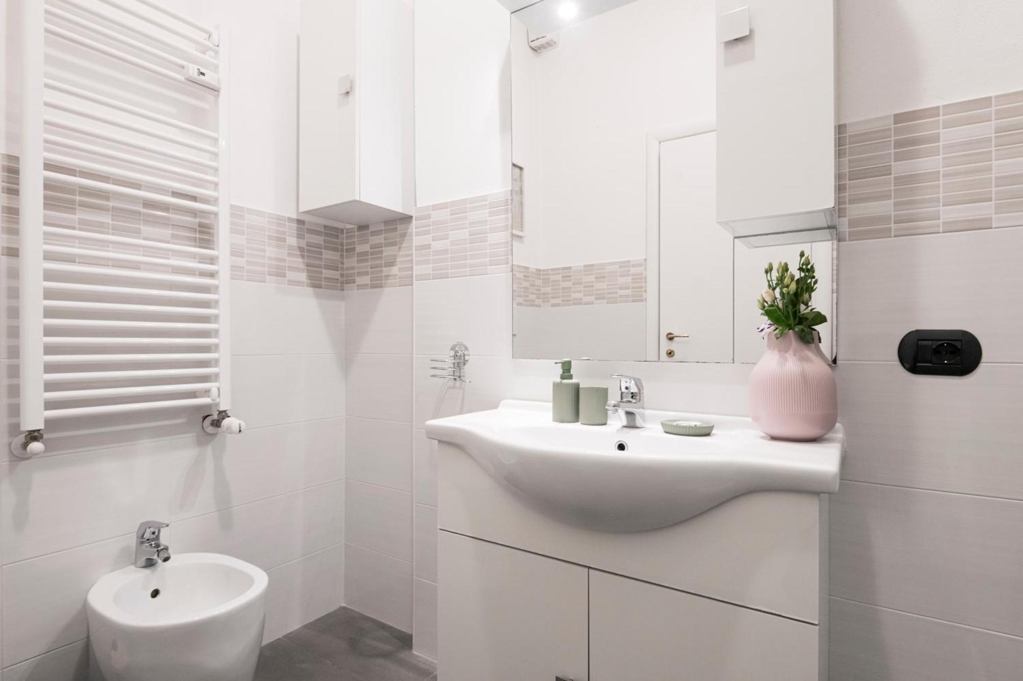Cozy Apartament In Piazza 5 Giornate By Easylife Milano Ngoại thất bức ảnh